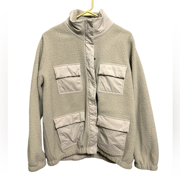 Vuori Plush Sherpa Utility Jacket - Light Taupe/crean - Picture 6 of 9